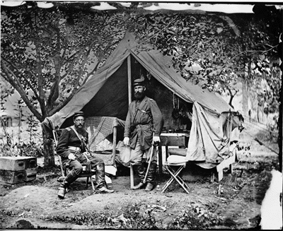 fig7.gif Lieutenants Wright and John W. Ford of Averil's Cavalry